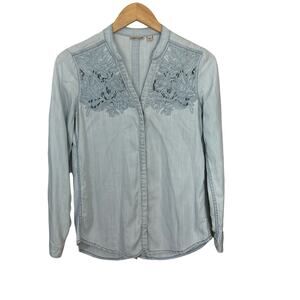 Holding Horses Chambray Shirt‎ Blue V Neck Embroidered Women's Size XS Lyocell